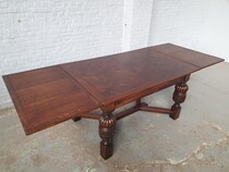 Tudor style Table +  6 chairs