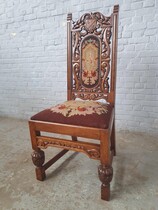 Tudor style Table +  6 chairs