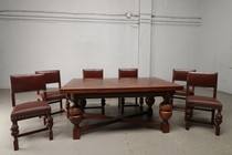 Table and chairs Tudor Belgium Oak 1920